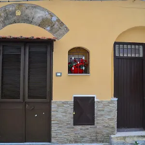 https://santa-rosalia-33-centro-storico.palermohotels.org